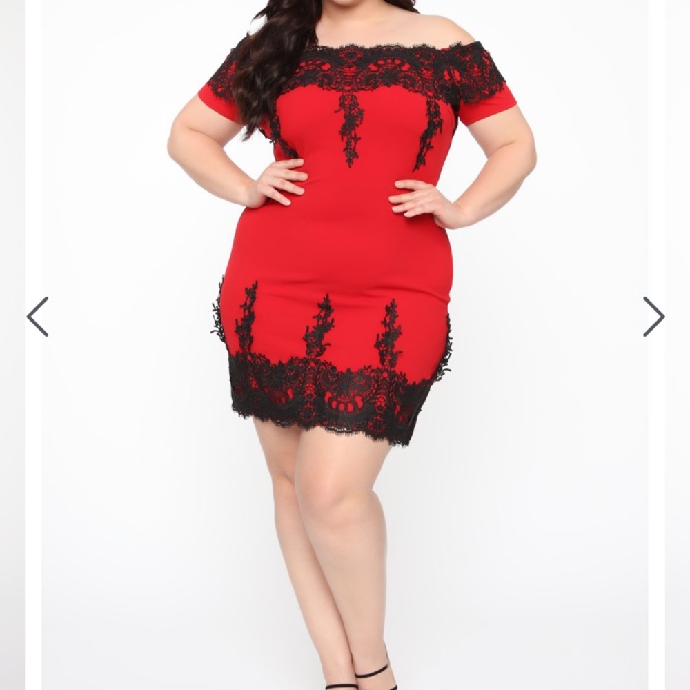 Plus size off the shoulder lace dress